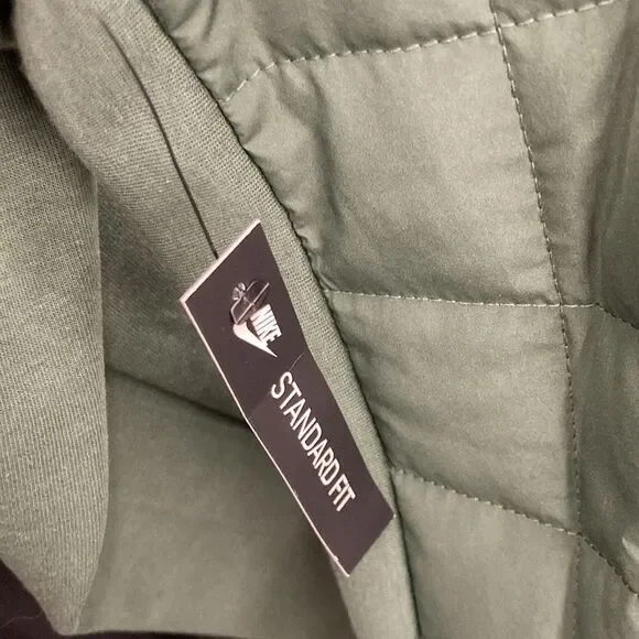 NWT Nike Tech Pack Quilted Crew Winter Sweatshirt Green - Picture 5 of 5